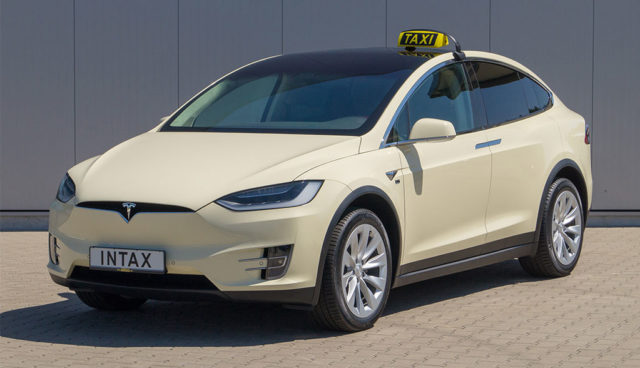 Tesla-Model-X-Taxi-Intax-2018-5