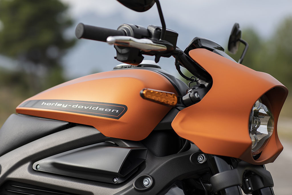 Harley-Davidson-LiveWire-2019-6