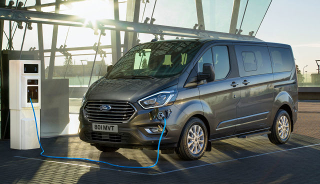 Ford-Tourneo-Custom-Plug-In-Hybrid-Antrieb-2019-1
