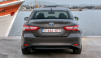 Toyota-Camry-2019-6