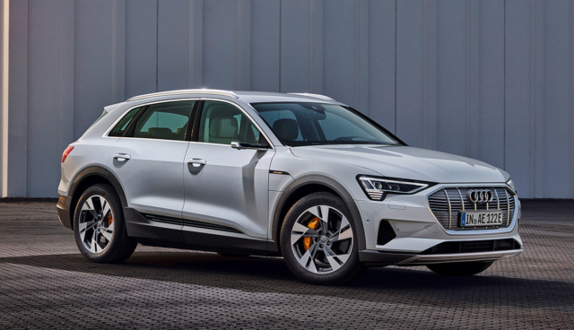 Audi-e-tron-50-quattro-2019-7