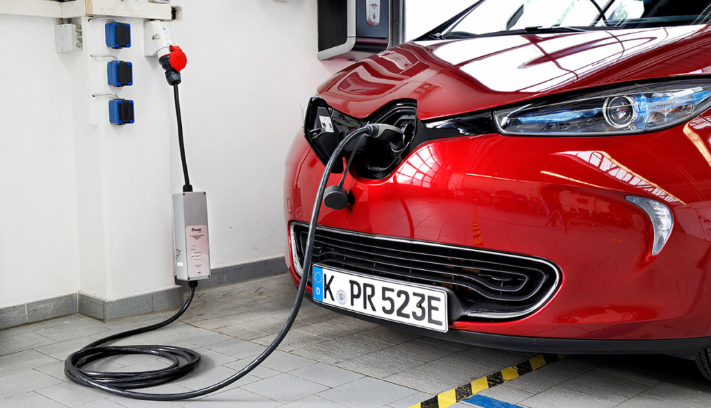 ADAC testet mobile ElektroautoLader (Video)