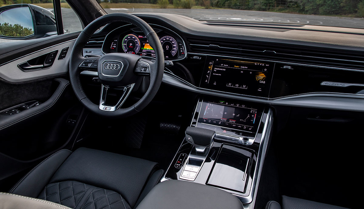 Audi-Q7-TFSI-e-2019-6