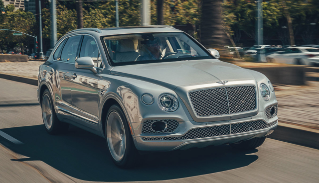 Bentley-Bentayga-Hybrid-2019-7