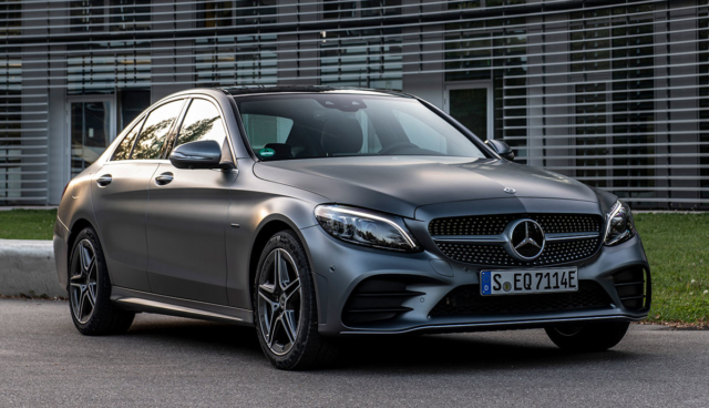 Mercedes-C-300-de-2019-5