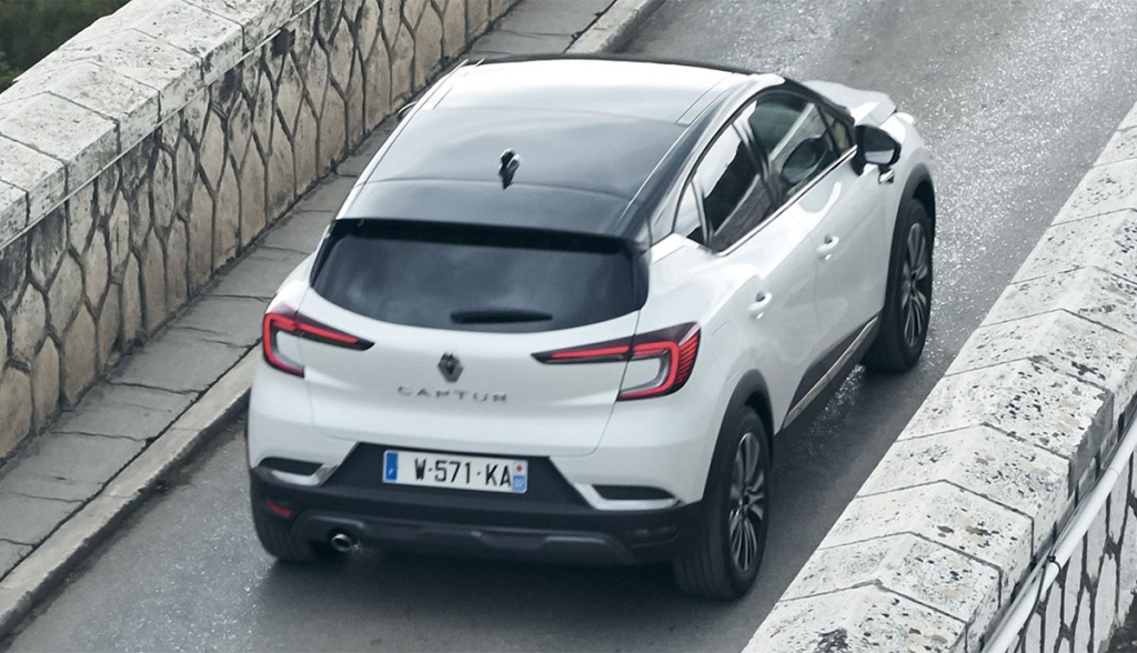 Renault-Captur-E-Tech-Plug-in-Hybrid-2019-4