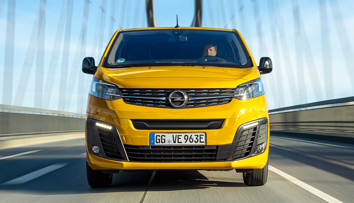 Opel–Vivaro-e-2020-3