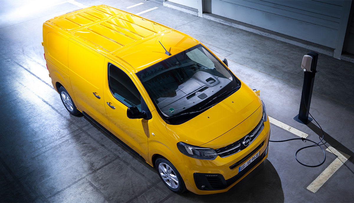 Opel–Vivaro-e-2020-5