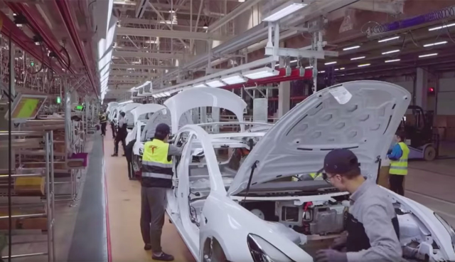 Tesla-China-Fabrik-Innen-Video