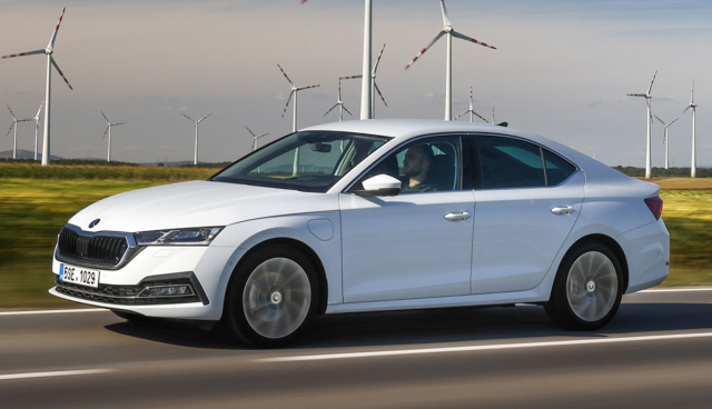 Skoda-Octavia-iV-2020-7