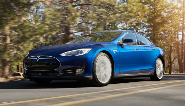 Tesla-Model-S-blau-2018