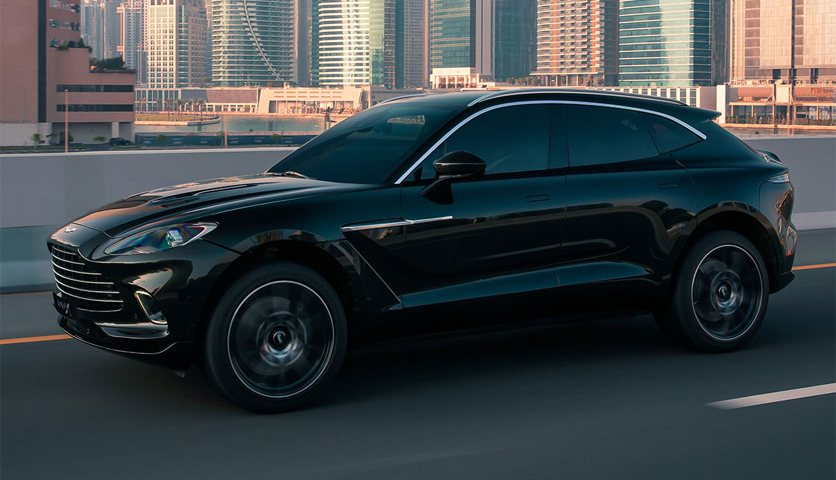 Aston-Martin-DBX