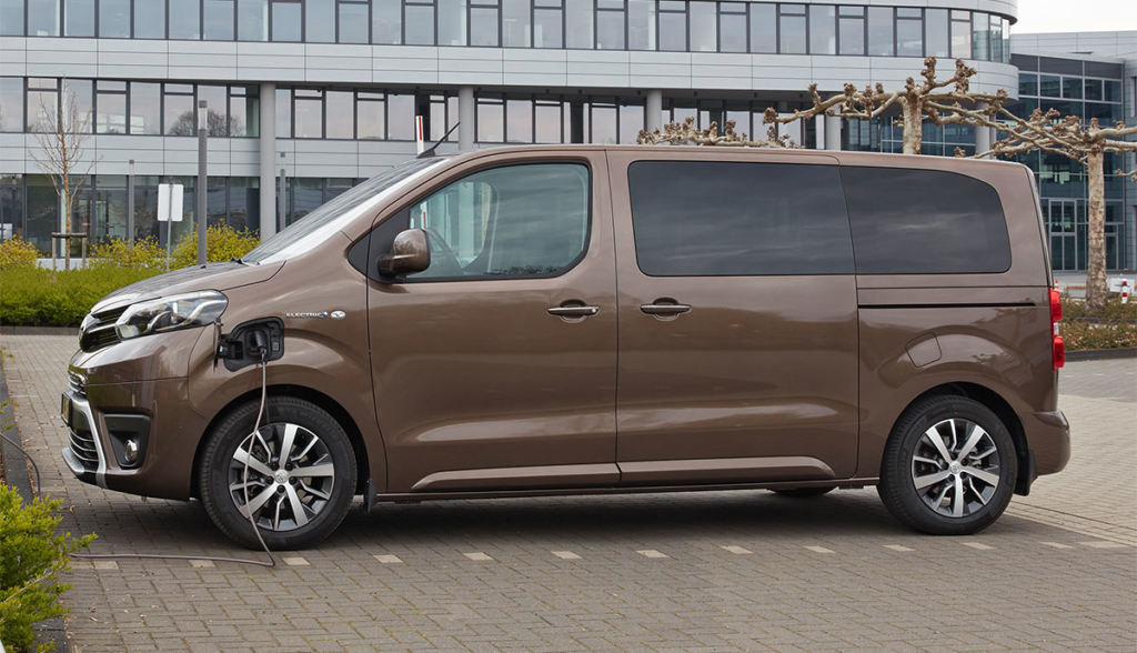 Toyota proace verso electric