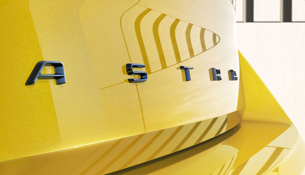 Opel-Astra-2021-4