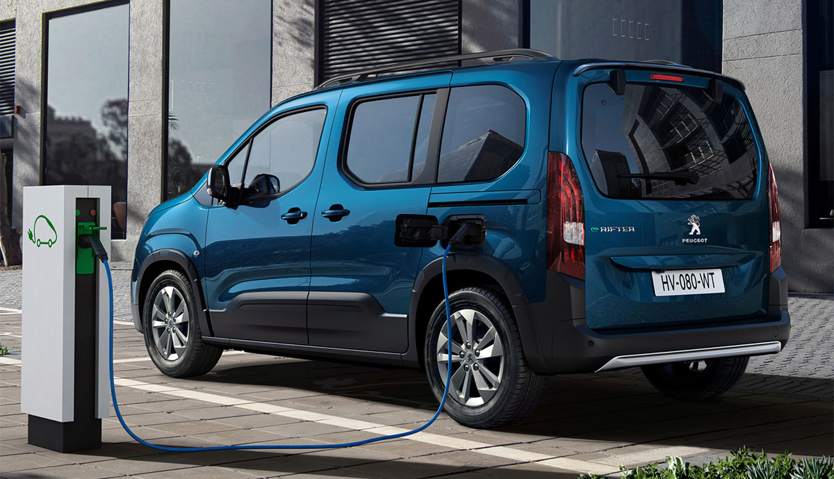 Peugeot-e-Rifter-2-3