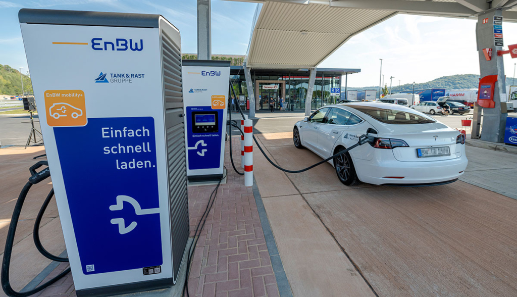 Tank & Rast RekordNutzung von ElektroautoLadesäulen erwartet