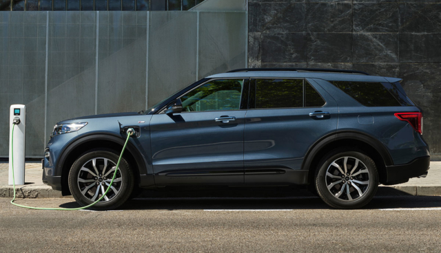 Ford-Explorer-Pug-in-Hybrid