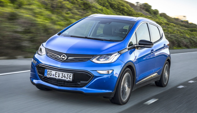 Opel-Ampera-e-blau