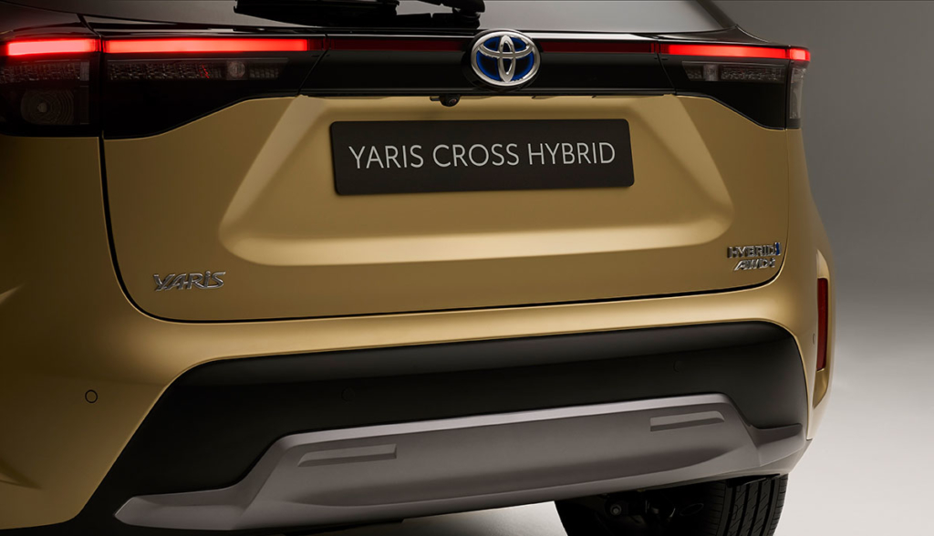 Toyota-Yaris-Cross-Hybrid-2021-3