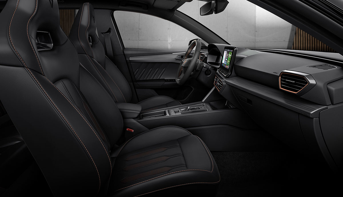Cupra Leon-Sportstourer-e-Hybrid-2021-2
