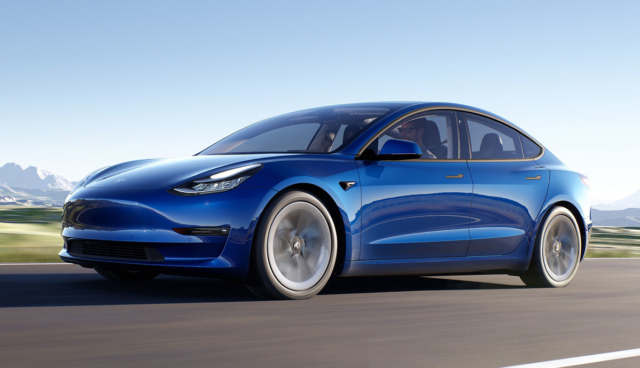 Tesla-Model-3-blau