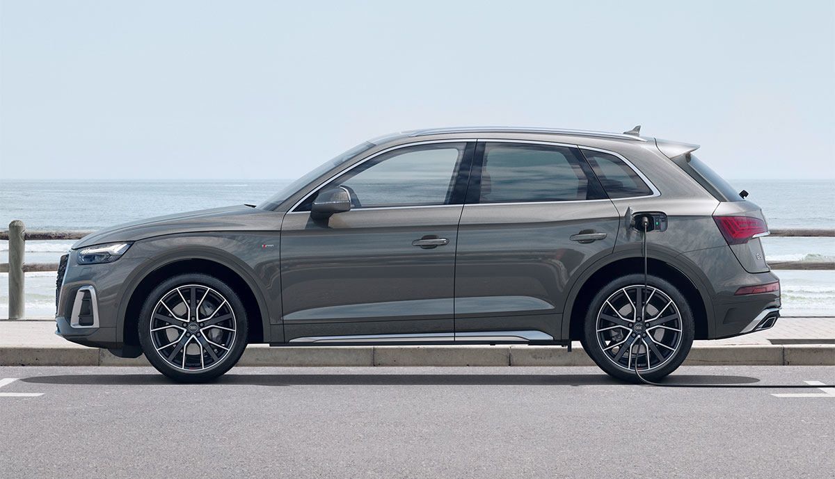 Audi-Q5-TFSI-e-2021-3