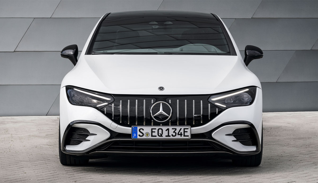 Mercedes-AMG-EQE-2022-7