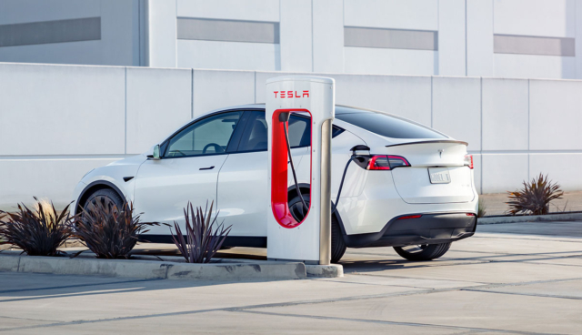 Tesla-Model-Y-Supercharger