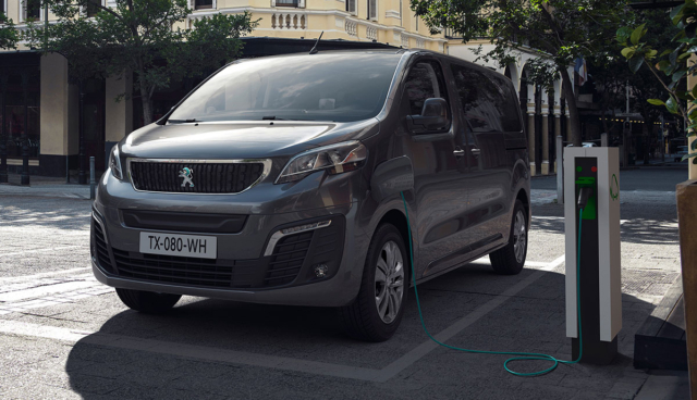Peugeot-e-Traveller