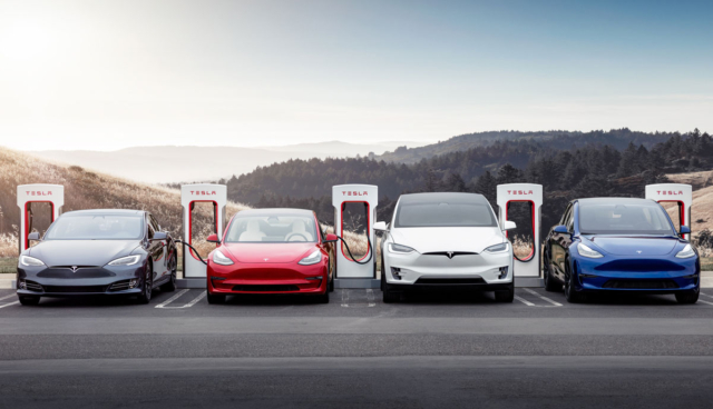 Tesla-Modelle-am-Supercharger