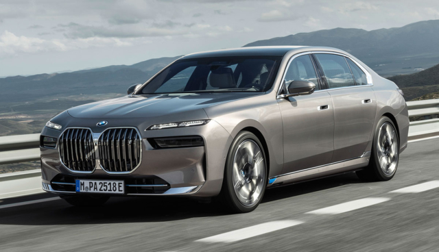 BMW-i7-2022-3-1200×689