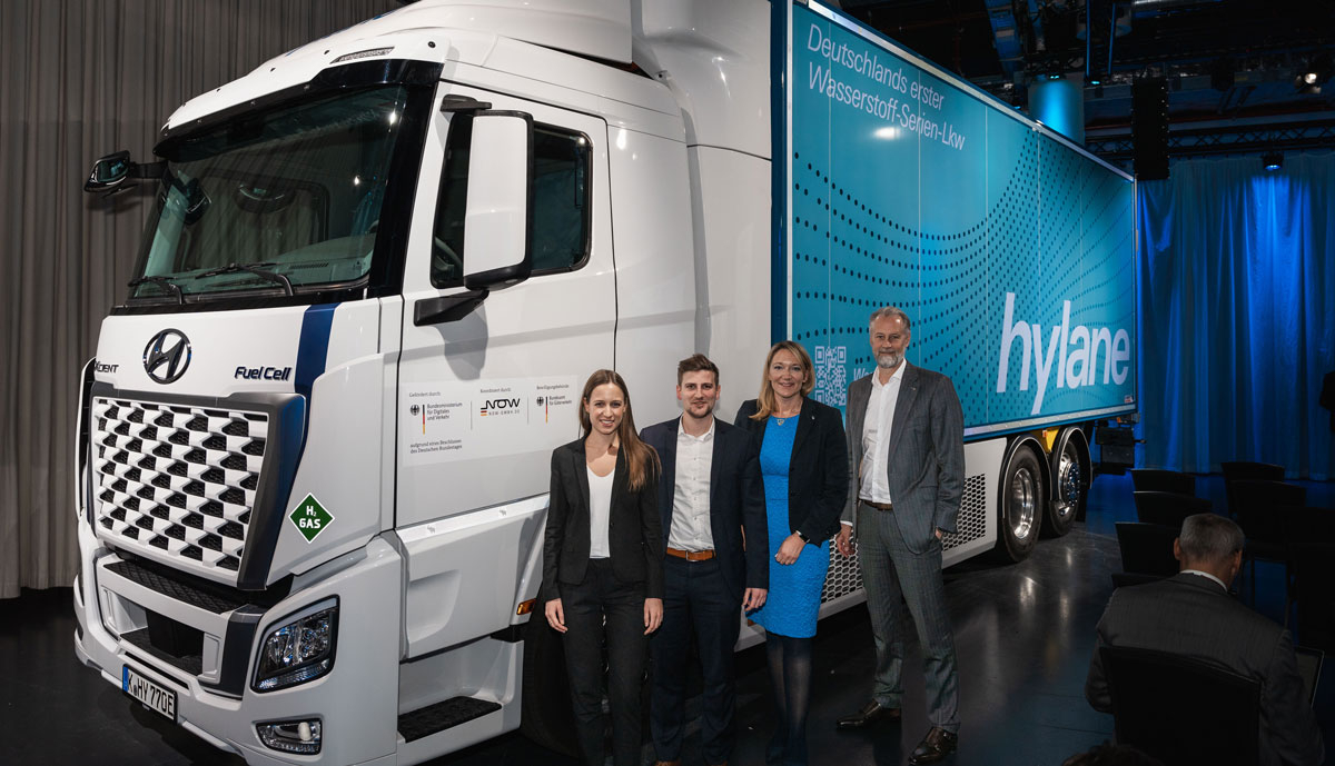 Hylane-Hyundai-XCient-Fuel-Cell-Zulassung-Deutschland