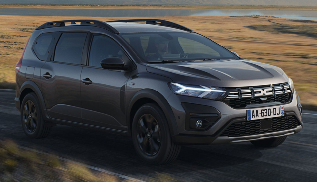 Dacia-Jogger-Hybrid-140-2022-6-1200×689