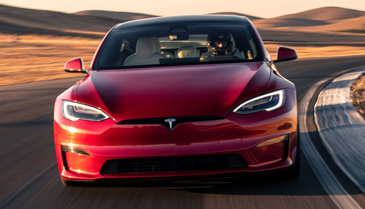 Tesla-Model-S-Plaid-Rot