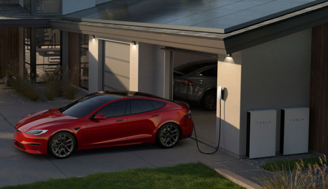 Tesla-Model-S-Powerwall-Solar