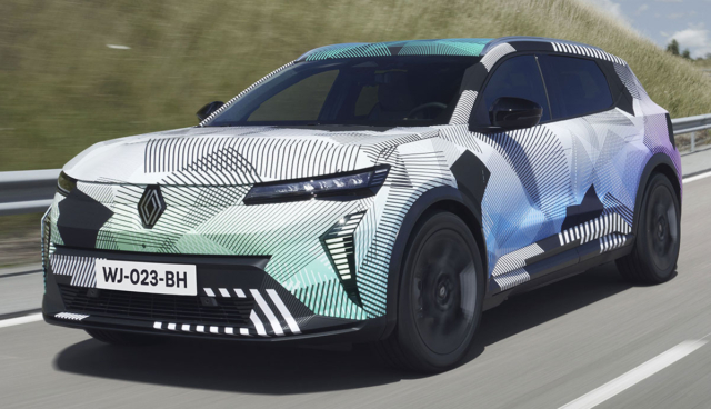 Renault-Scenic-E-Tech-Electric-2023-3