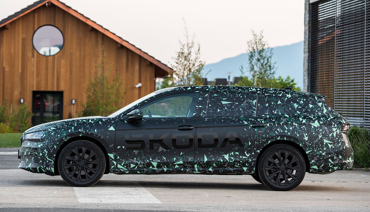 Škoda beginnt mit der Serienfertigung des neuen Superb