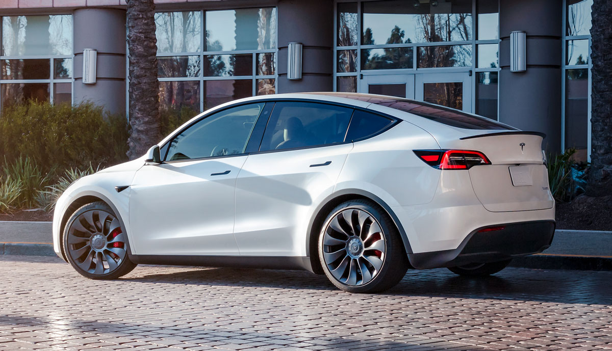 Tesla Model Y: “I costi di riparazione possono salire alle stelle”