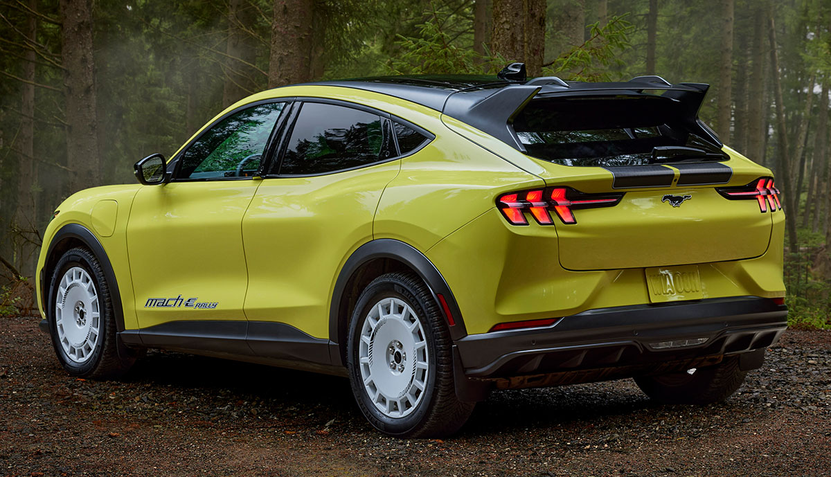 Ford-Mustang-Mach-E-Rally-2023-2