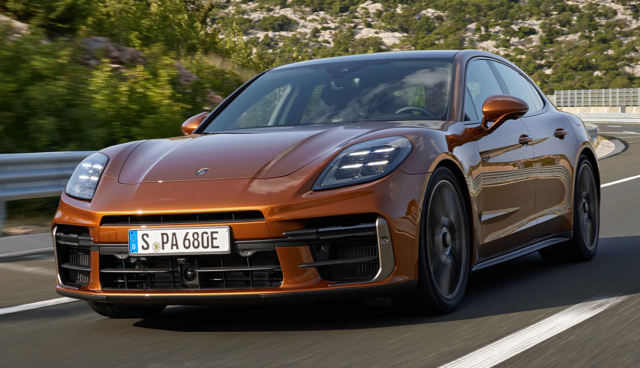 Porsche-Panamera-Turbo-E-Hybrid-2023-8
