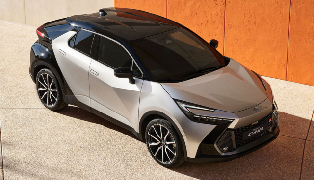 Toyota-C-HR-2023-4