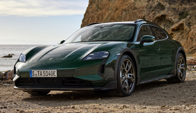 Porsche-Taycan-Turbo-Cross-Turismo,-2024-2