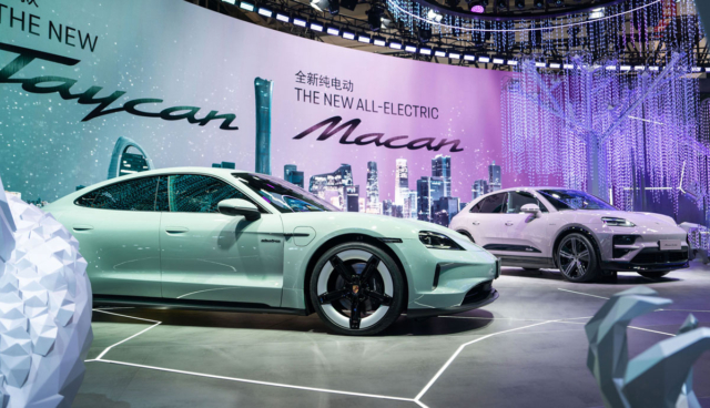 Porsche-Taycan-Macan