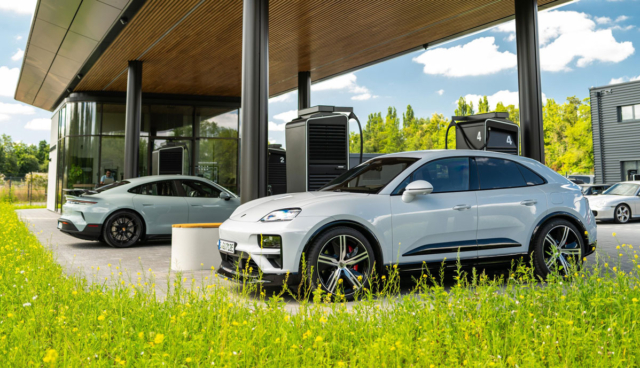 Porsche-Charging-Lounge