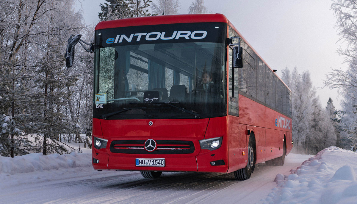 Mercedes-eIntouro-Wintertests