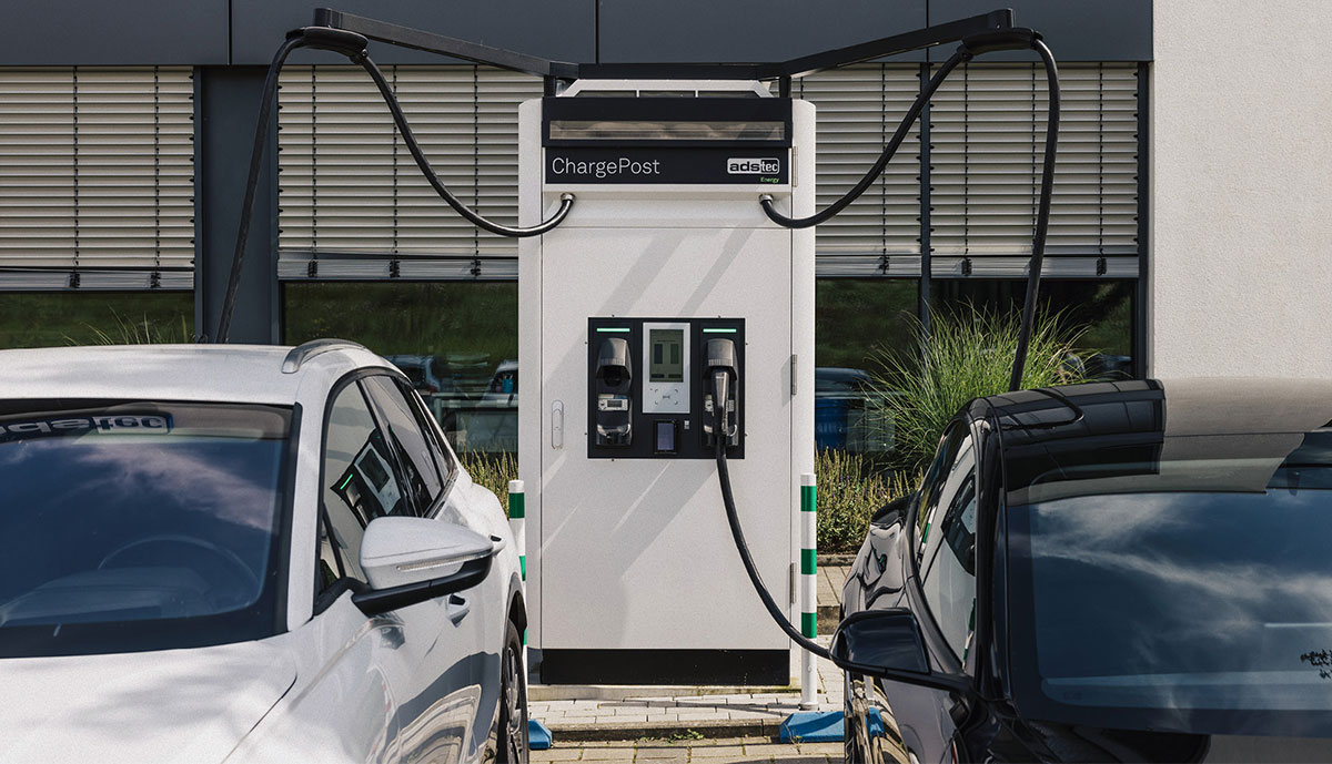 Ads-Tec-ChargePost
