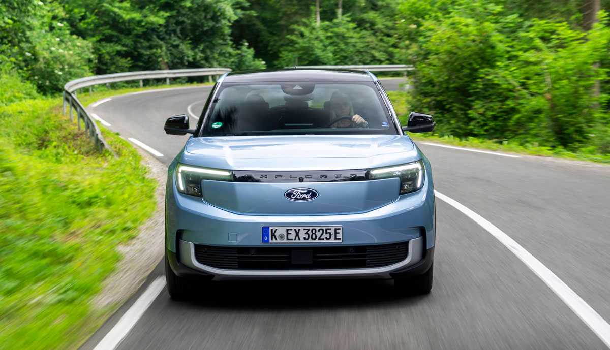 FORD_EXPLORER_ARCTIC_BLUE_07