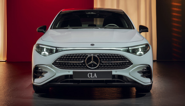 Mercedes-Benz-CLA-Hybrid-2025-3