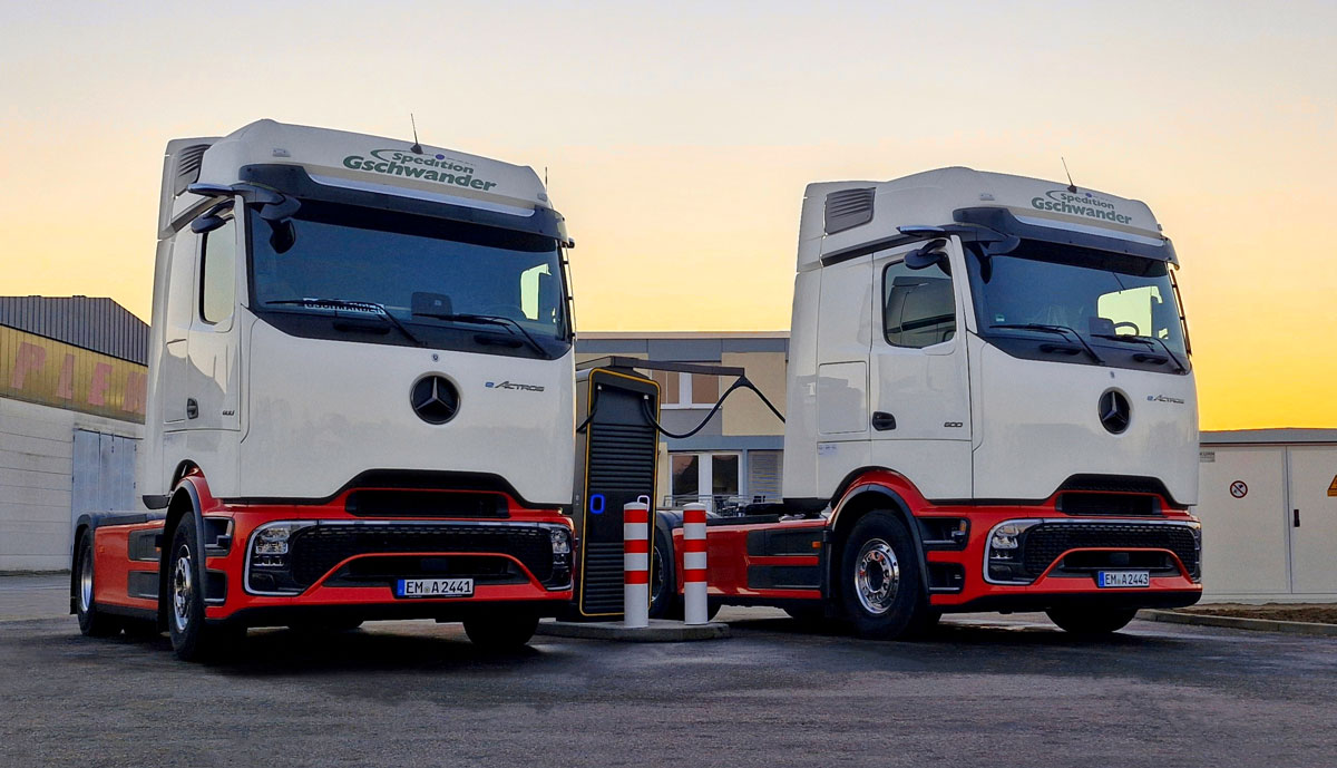 Mercedes-eActros-laedt