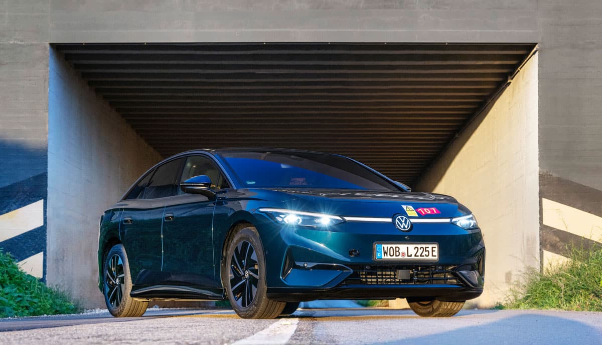 VW-ID.7-Limousine-blau